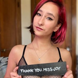 Meet your Posher, Joy